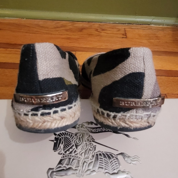 Burberry Espadrille - Picture 10 of 12